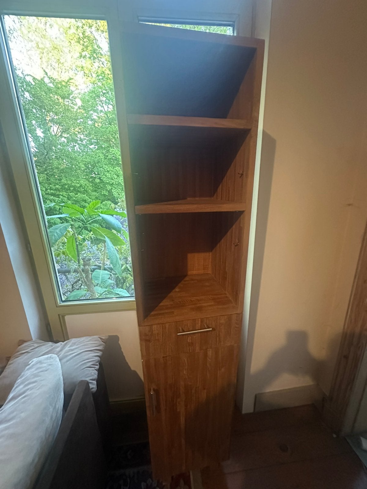 Colonne pour salle de bain ou autres en bois massif, Enlèvement, Utilisé