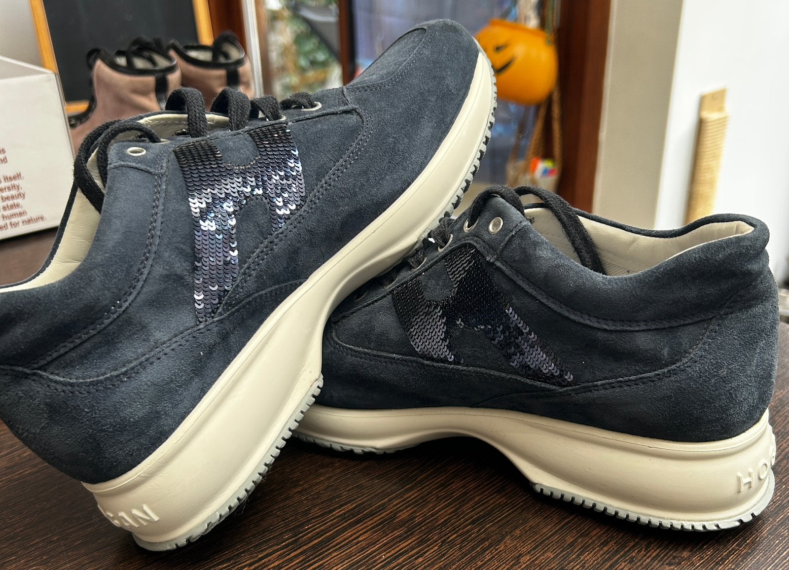 Chaussures Hogan, Kleding | Dames, Ophalen of Verzenden, Zo goed als nieuw, Blauw, Schoenen met lage hakken