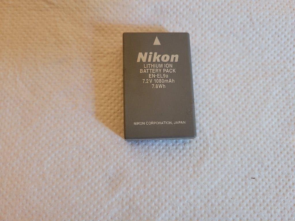 Batterie Nikon EN-EL9a Originale pour Nikon D3000, D5000,..., Enlèvement ou Envoi, Utilisé