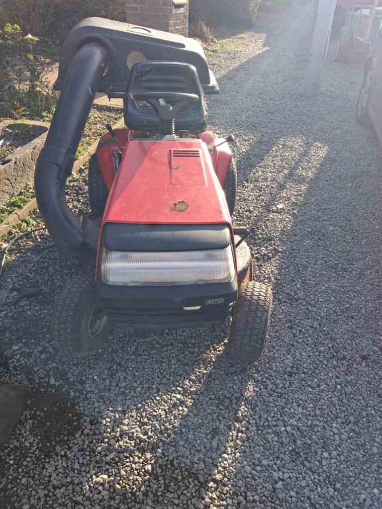 Tracteur tondeuse MTD, Bac de ramassage