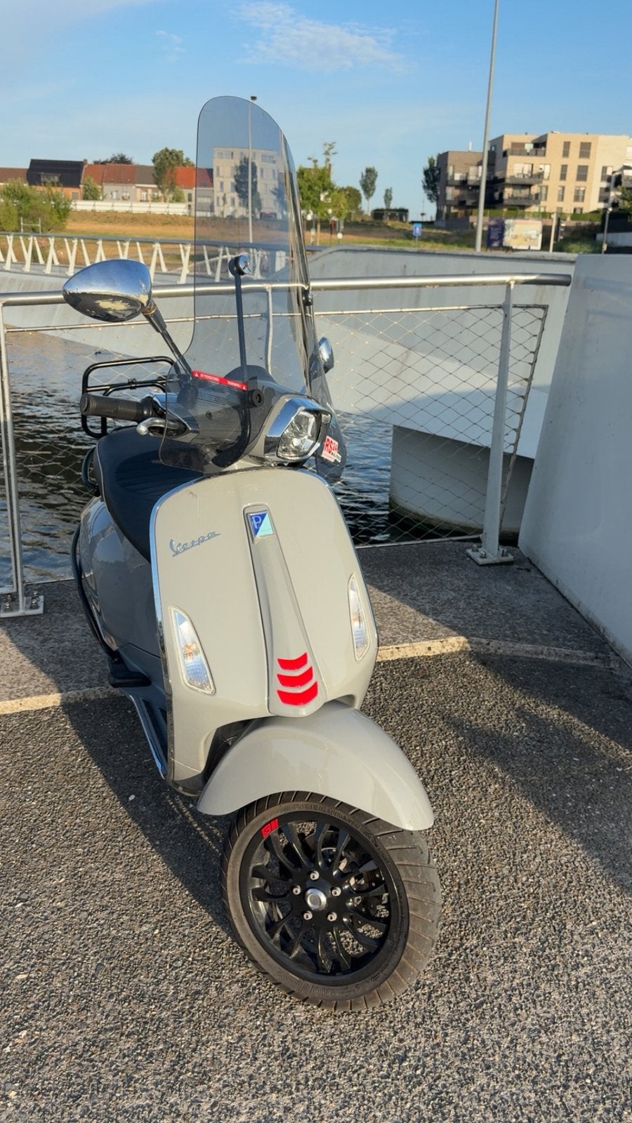 Vespa sprint, Ophalen, Zo goed als nieuw, Benzine, 50 cc
