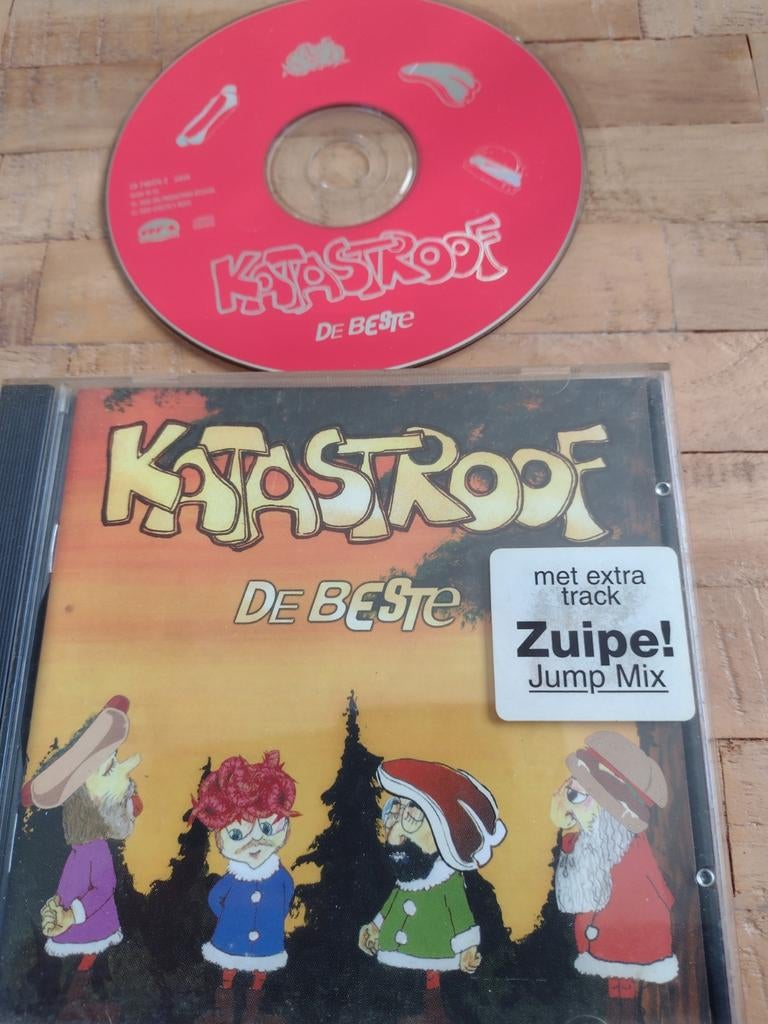 CD: KATASTROOF: DE BESTE (extra track: ZUIPE!) 2000, Ophalen of Verzenden, Zo goed als nieuw, Streekmuziek