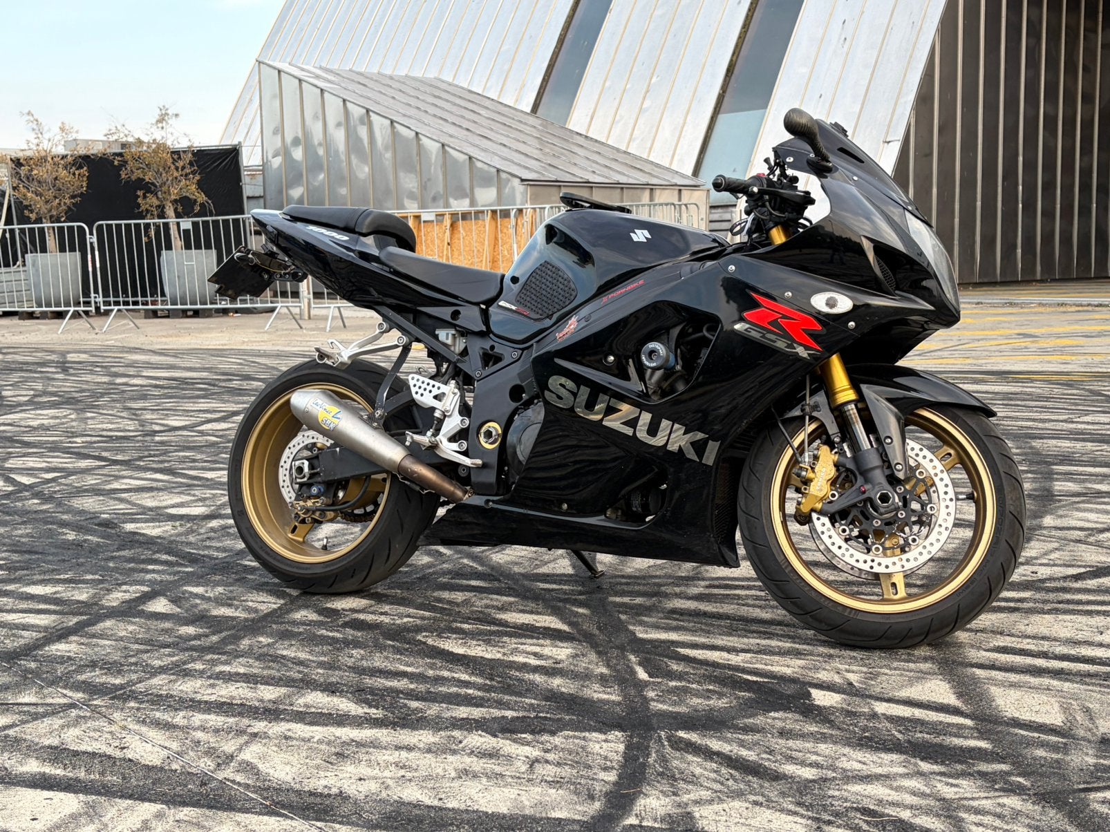 Suzuki GSX-R 1000 k4, Particulier