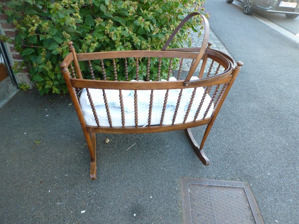 ancien berceau en bois (à bascule), Antiquités & Art, Enlèvement