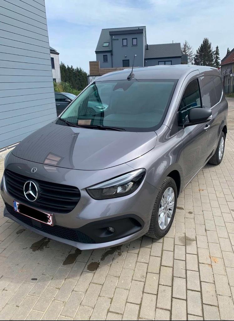 Mercedes-Benz 110 CDI Standard PRO BTW-wagen, Autos, Argent ou Gris, Achat, Entretenue par le concessionnaire, Noir