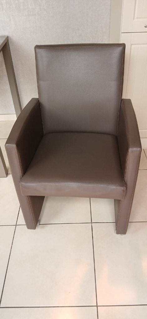 Stoelen, Ophalen, Kunststof, Gebruikt, Twee