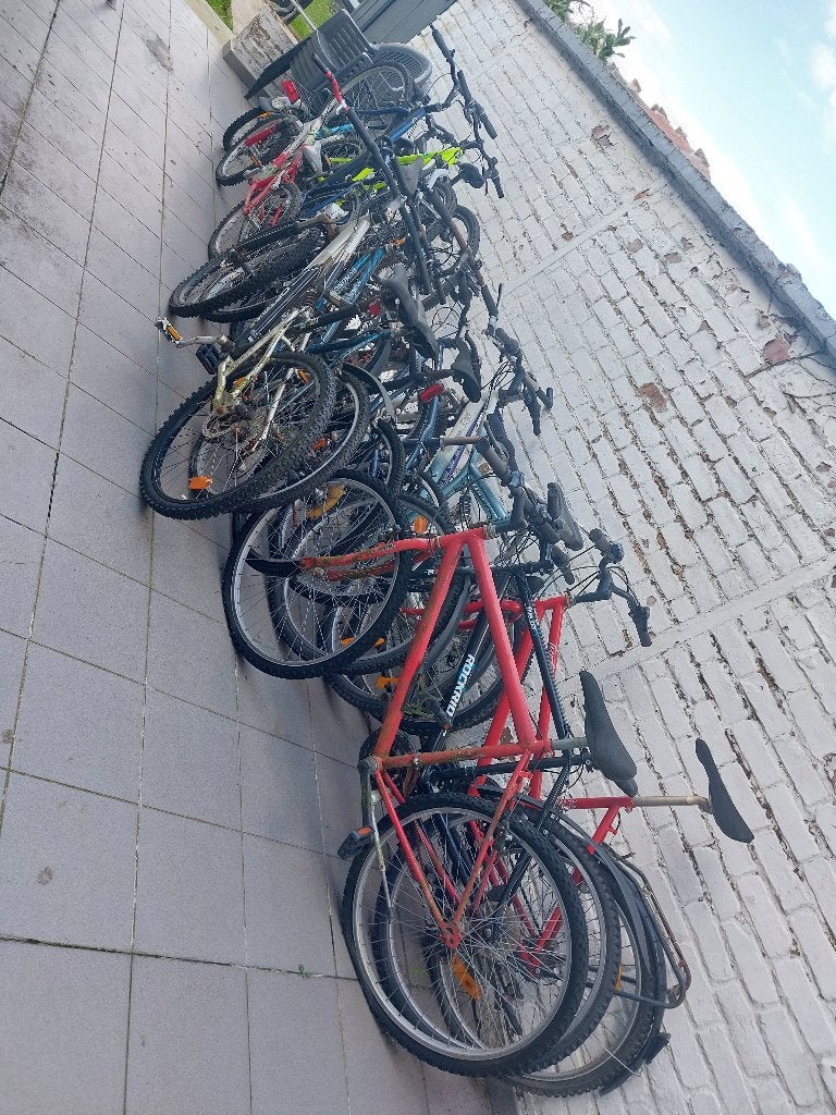 Lot 14 vélo  a vérifié ou pour pièces, Enlèvement, Utilisé