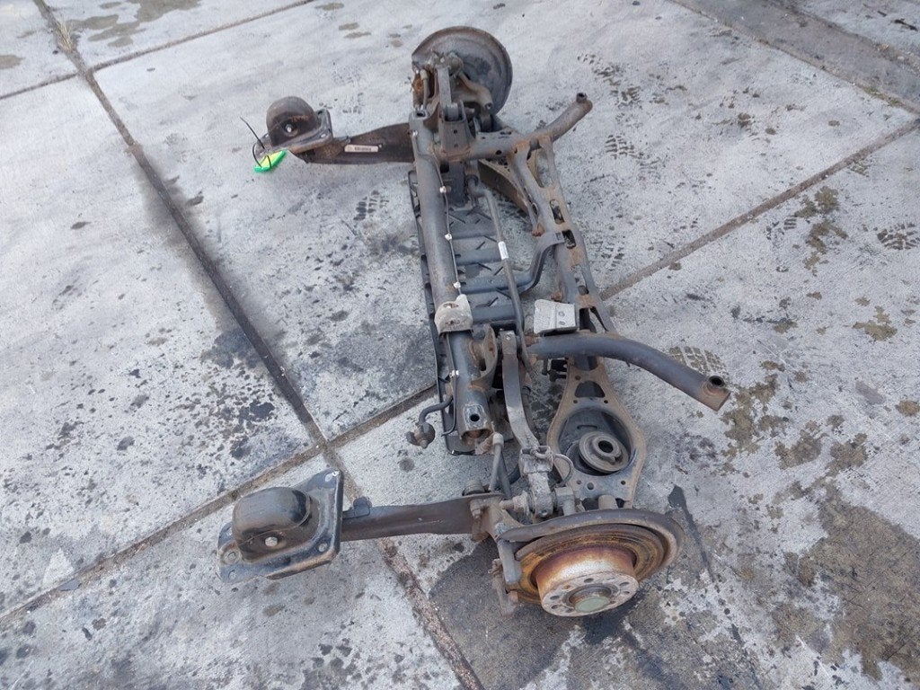 ACHTERAS VWA Volkswagen Jetta IV (162 / 16A), Auto-onderdelen, Gebruikt, Volkswagen, Volkswagen AG, Kundenbetreuung@volkswagen.de