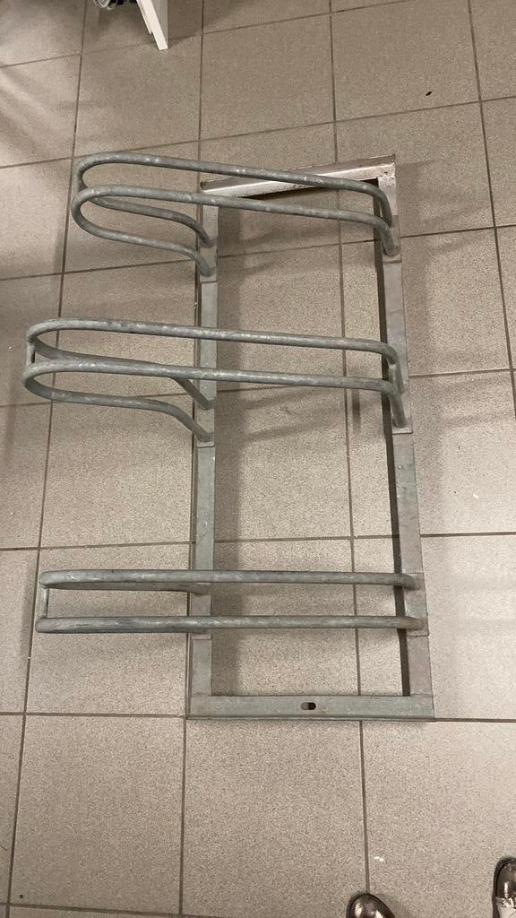 Porte-vélo très solide- très peu utilise, Ophalen, Zo goed als nieuw