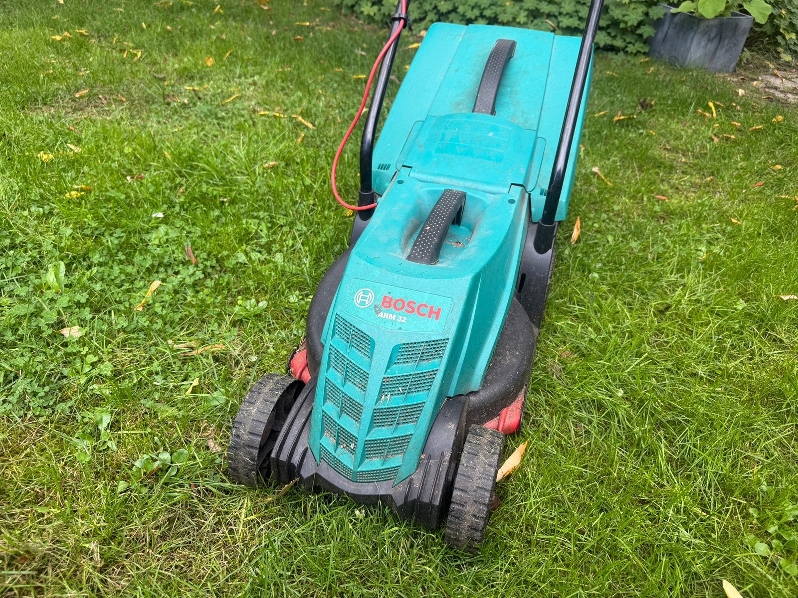 Gratis Bosch Arm 32 voor onderdelen/herstel, Ophalen, Zo goed als nieuw