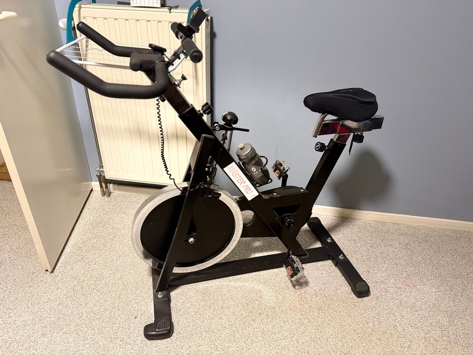 Hometrainer met zwaar vluegwuel, Ophalen, Gebruikt, Spinningfiets, Metaal