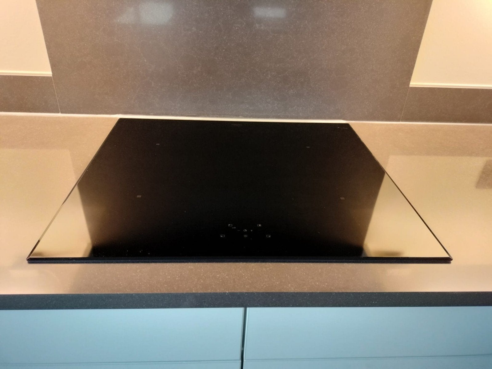 inductie kookplaat Pelgrim, Electroménager, 4 zones de cuisson, Encastré, Comme neuf, Enlèvement