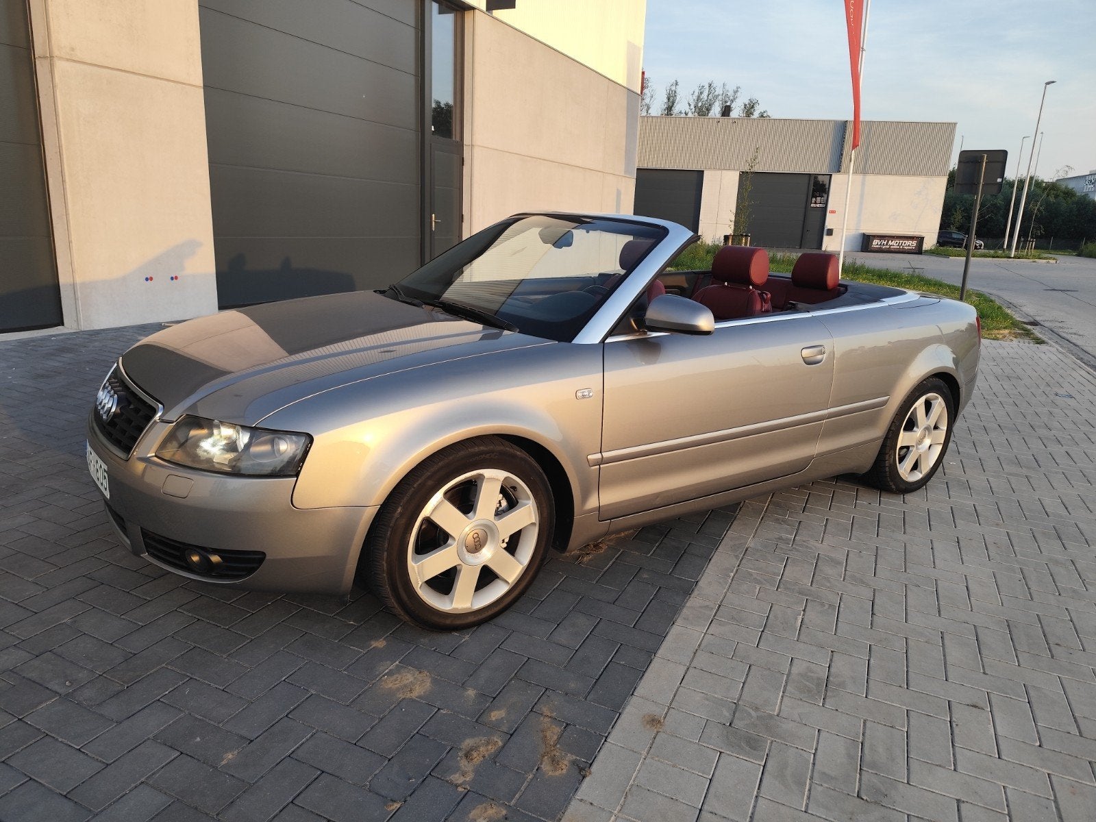 Prachtige Audi A4 cabrio 2.4 V6 gekeurd automaat, Auto's, Automaat, Cabriolet, A4, Zetelverwarming
