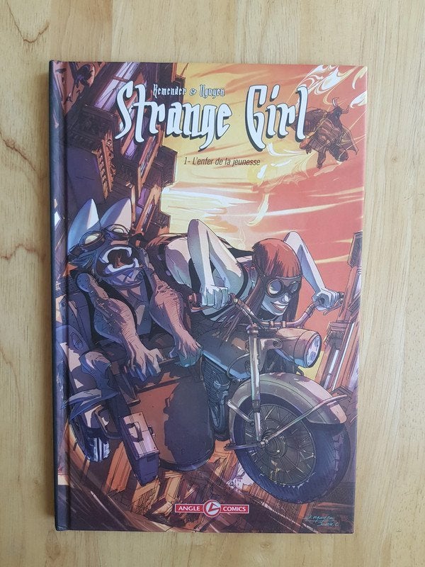 Comics Strange Girl T.1 – L’Enfer de la Jeunesse (VF), Comics, Enlèvement, Amérique