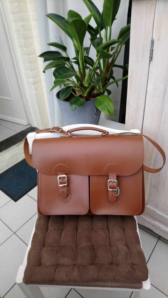 Old school boekentas, Handtassen en Accessoires, Tassen | Schooltassen, Ophalen, 30 tot 40 cm, Bruin, Aktetas of Boekentas