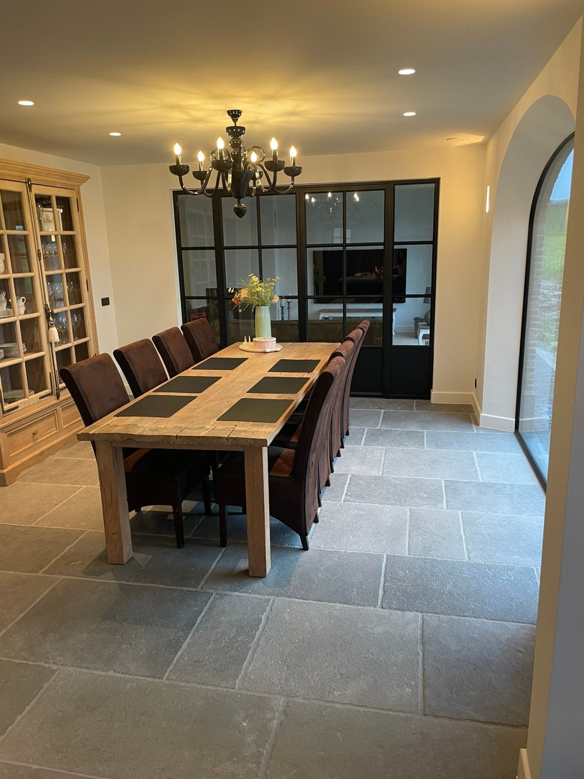 8 stijlvolle eetkamerstoelen in bruine alcantara/daim, Maison & Meubles, Enlèvement, Tissus, Landelijk, Brun