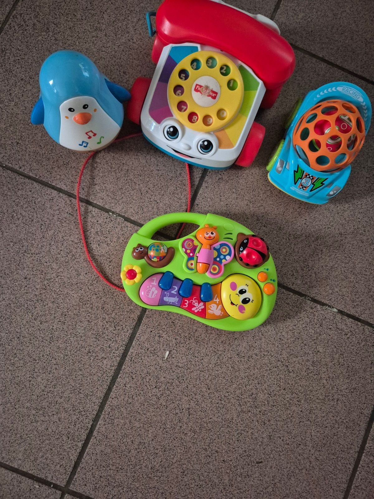 A vendre le tout 10 euro ou part piece