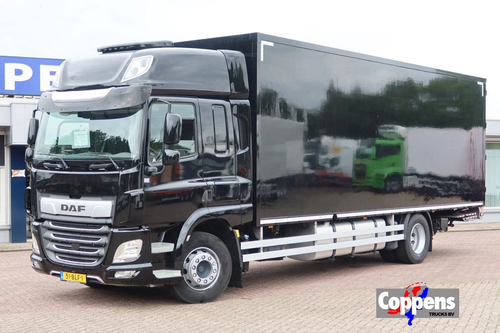 DAF CF 410 Bak +Dhollandia 2000 kg klep. Black Edition, Automaat, Cruise Control, Zwart, Bedrijf