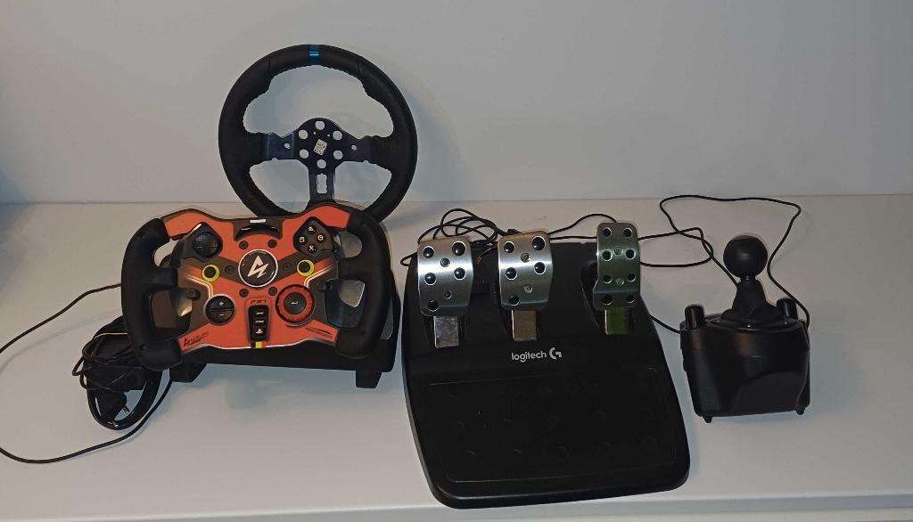 Logitech G29 met stuur en loadcell mod, Games en Spelcomputers, Spelcomputers | Sony Consoles | Accessoires, Ophalen, Zo goed als nieuw
