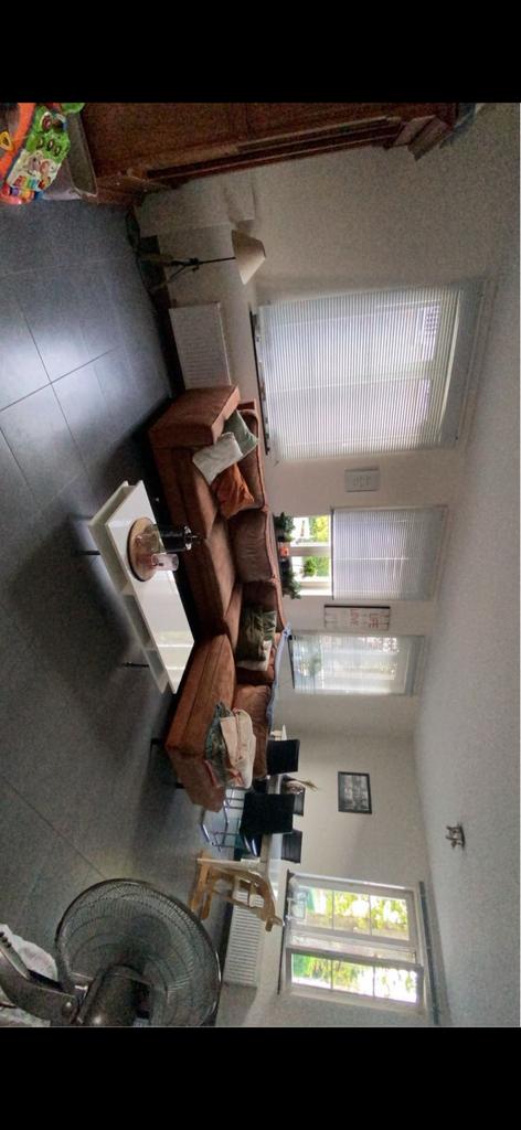 Modern salontafel/ tv kast, Huis en Inrichting, Ophalen