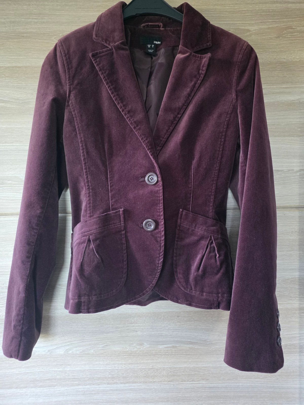 veste en velours bordeaux, Vêtements | Femmes, Enlèvement