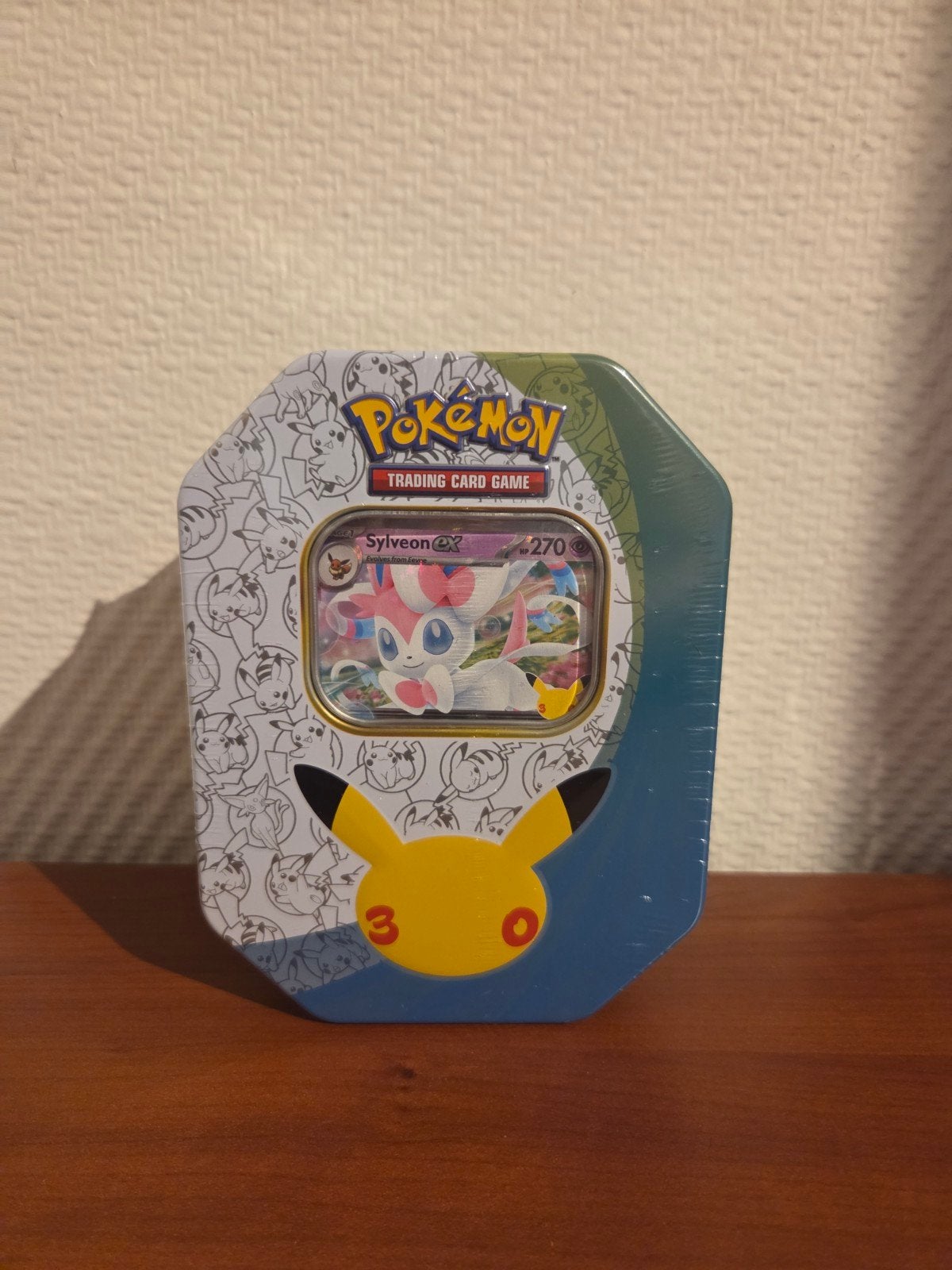 30th Sylveon ex tin, Verzamelen, Ophalen of Verzenden