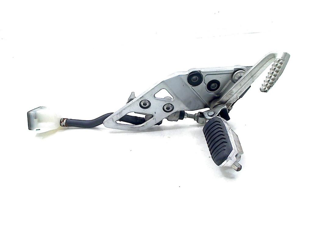 SCHETSPLAAT RECHTS VOOR GSX 650 F 2008-2012 (GSX650F CJ1), Dhr. S. di Majo, Gebruikt, Info@cama-motorparts.nl, P.J. Troelstraweg 8 8
3144 CX  MAASSLUIS, NL