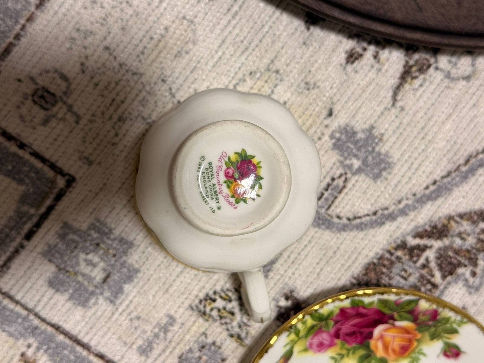 Royal Albert Old Country Roses – Tasse & soucoupe, Enlèvement ou Envoi