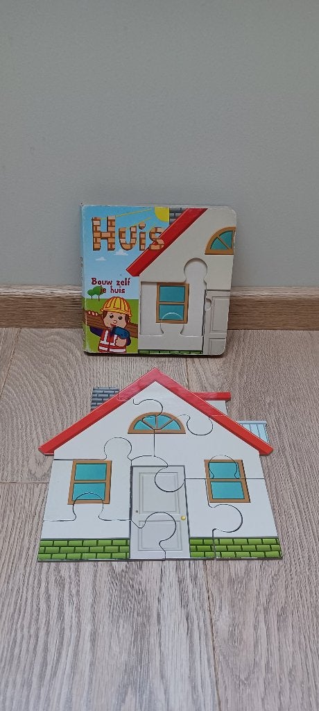 Boek / puzzelboek - Bouw zelf je huis, Gelezen, Fictie algemeen, Jongen of Meisje, Ophalen of Verzenden