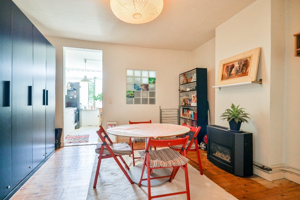 Instapklaar appartement met lage gemeenschappelijke kosten!, Immo, Wilrijk, 144 kWh/m²/jaar, Tot 200 m², 61 m²