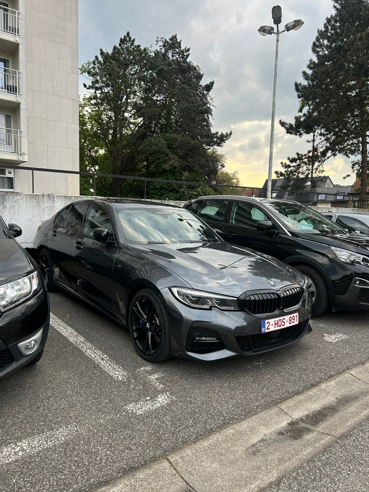 BMW 330e M Sport | 292 CV | Option presque complète | H&K, Autos, Euro 6, Noir, 5 portes, Automatique