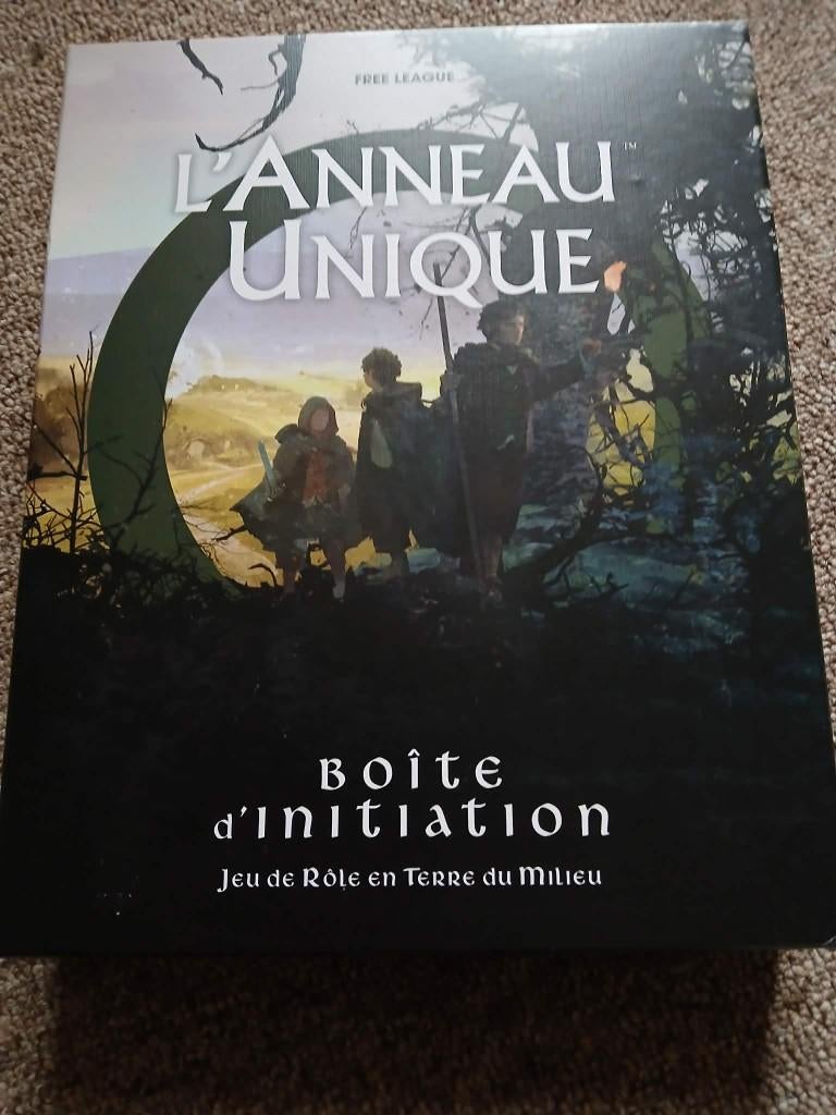 anneau unique boite d'initiation - dés - comté jeu de role, Hobby & Loisirs créatifs, Jeux de société | Autre, Enlèvement, Neuf
