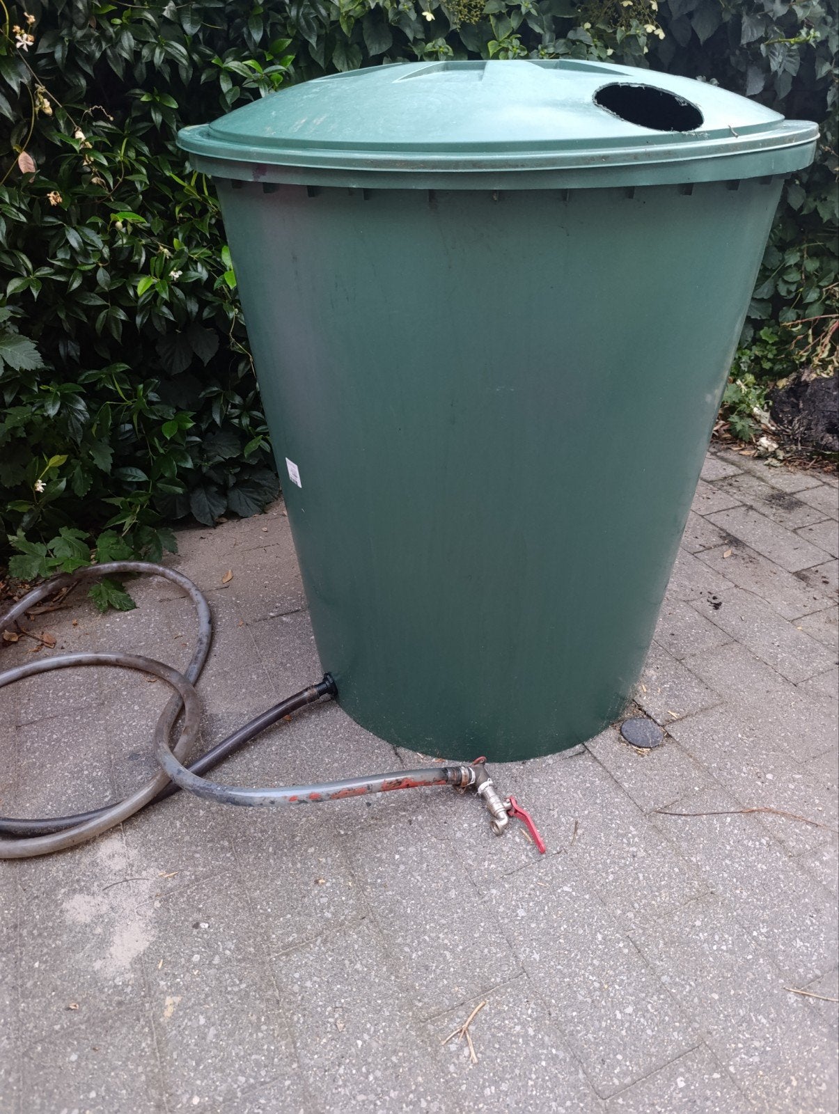Regenton 310 l met buitenkraan., Enlèvement, Comme neuf