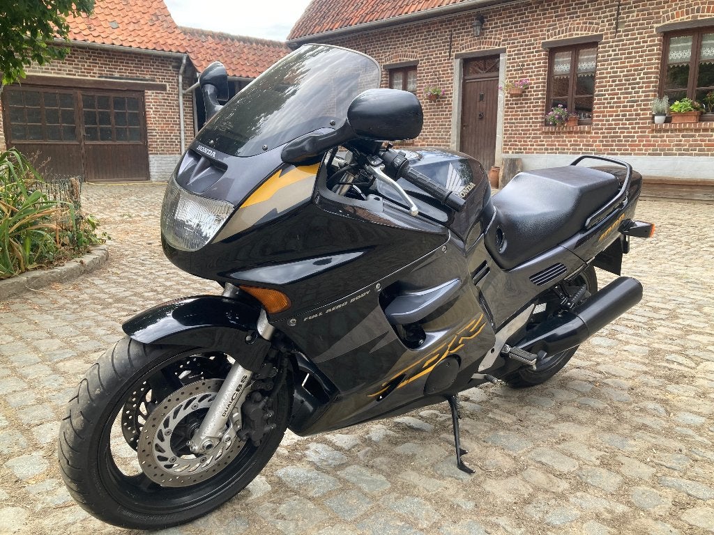 Honda CBR1000f de 1997, en parfait état, Occasion, Plus de 35 kW, 4 cylindres, ABS