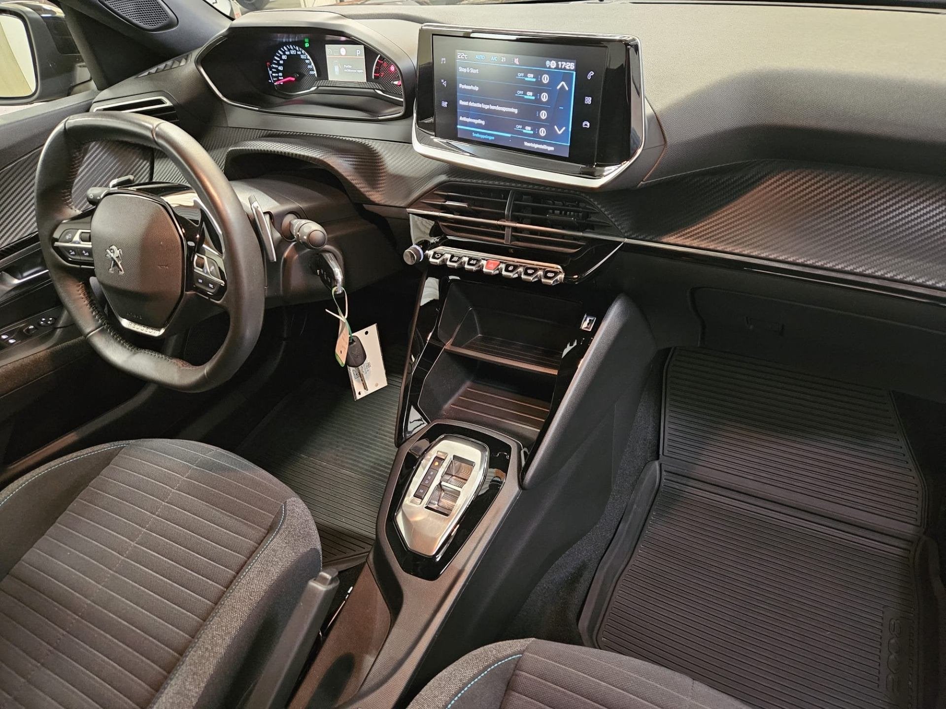 Peugeot 2008 1.2 Style EAT8 130 pk (automatique), https://public.car-pass.be/vhr/b16973aa-18dd-4a79-990d-98653b55fe24, Achat, Euro 6