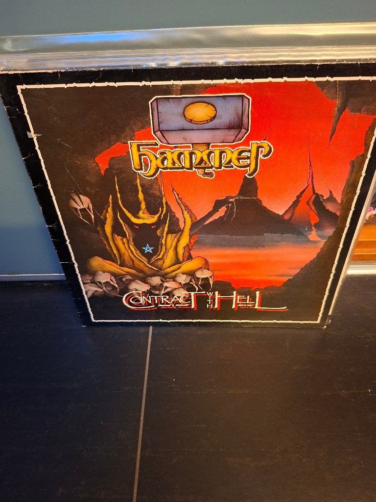 lp - hammer - contract with hell - bak 4, Cd's en Dvd's, LP, Heavy metal, Gebruikt, Ophalen of Verzenden
