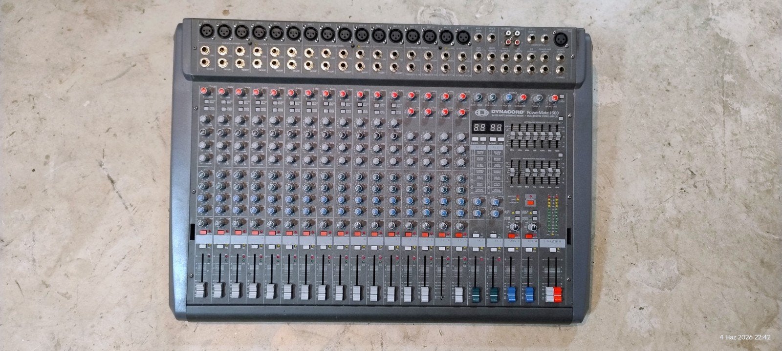 Dynacord MK2 2*700 1600, Musique & Instruments, Tables de mixage