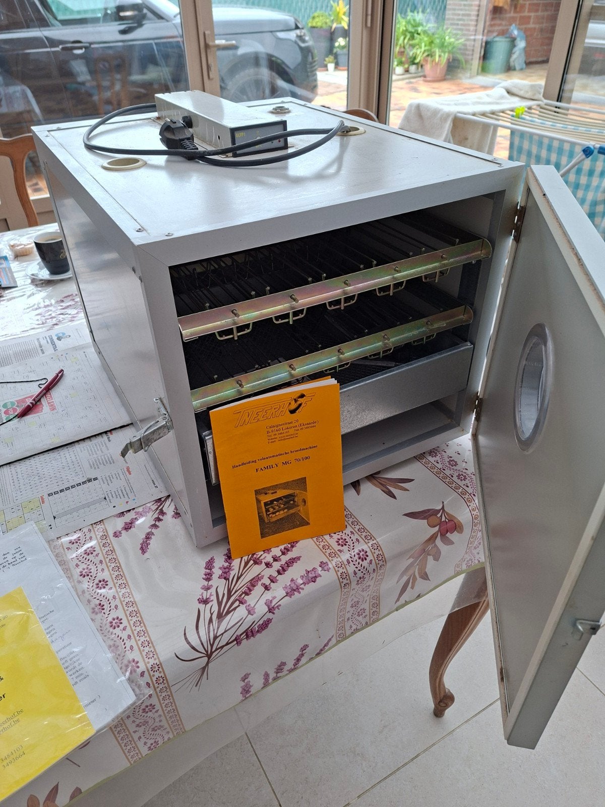 volautomatische broedmachine Family mg 70/100, Ophalen, Zo goed als nieuw, Broedmachine