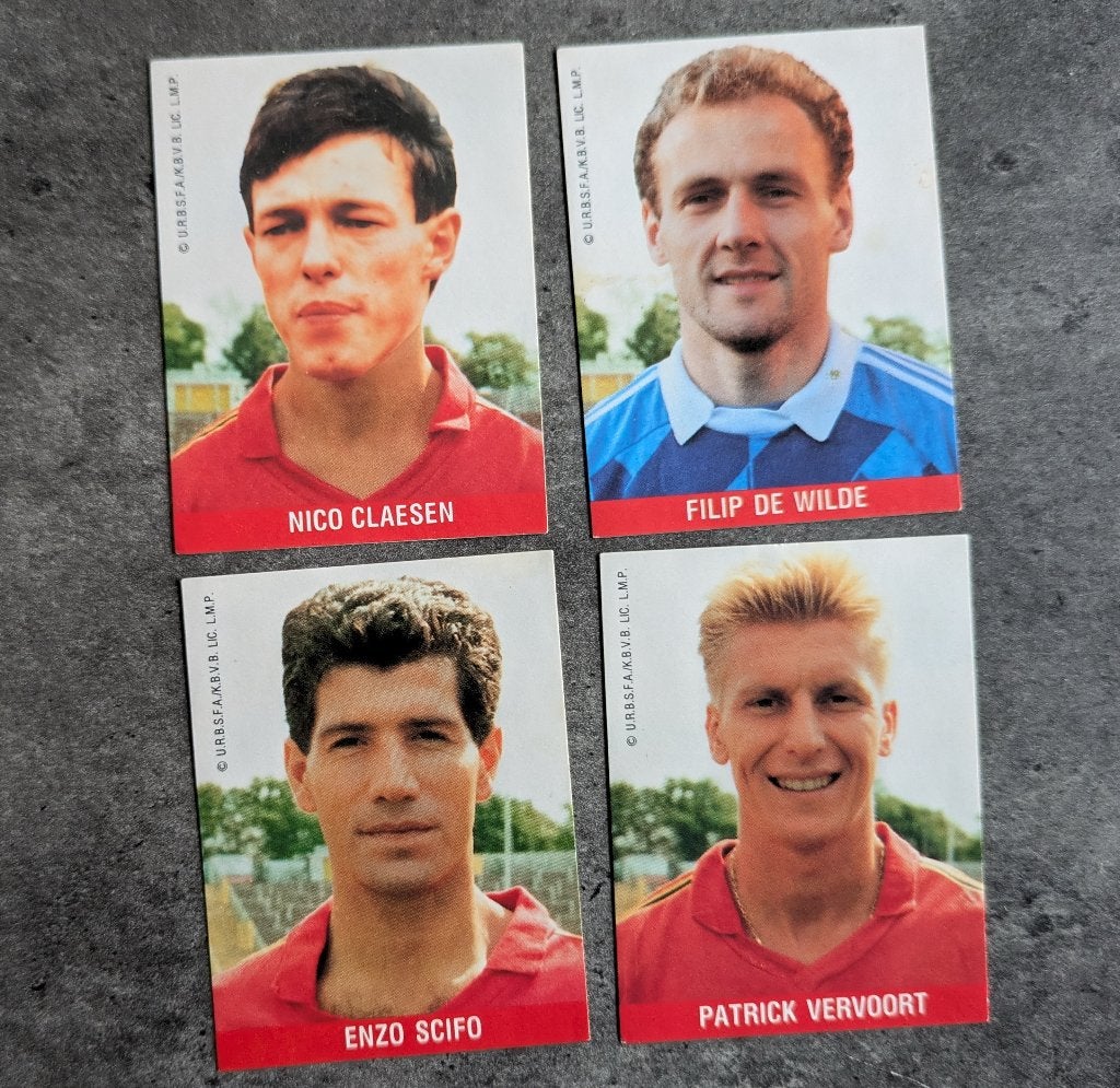 VOETBAL WORLD CUP ITALIA 90 RODE DUIVELS 4X ED. REAL, Verzenden, Zo goed als nieuw