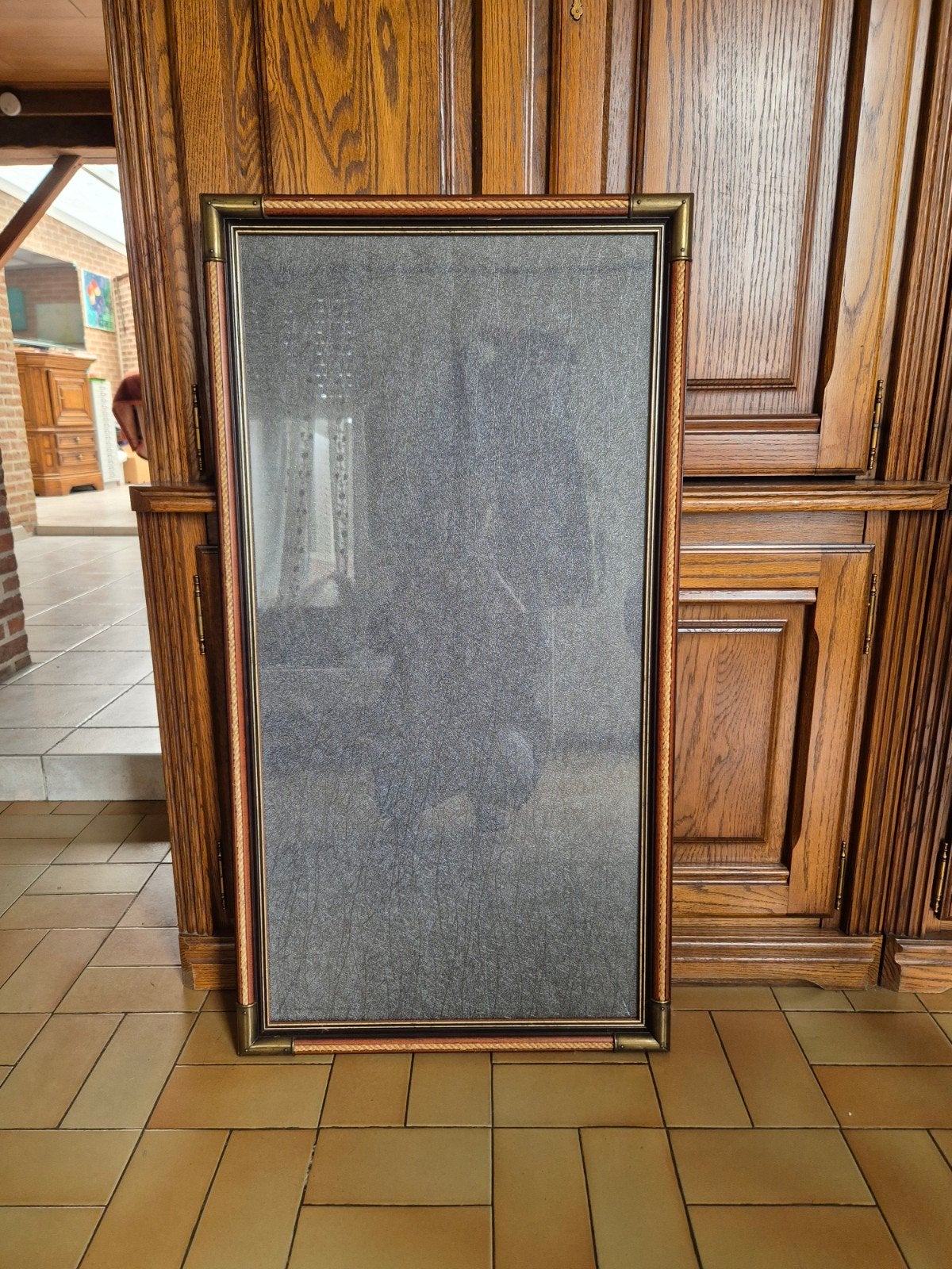 Heel grote vintage fotolijs met koper( hoek) t 57cm op 107cm, Huis en Inrichting, Woonaccessoires | Spiegels, Ophalen
