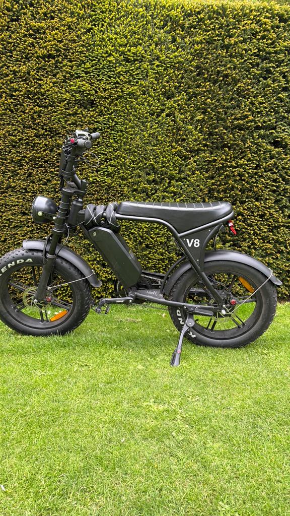 Nieuwe schermpje komt nog aan en grip brakes, Fietsen en Brommers, Elektrische fietsen, Zo goed als nieuw, Ophalen