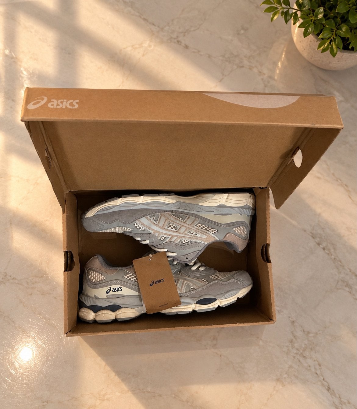 Asics Gel-Nyc - Maat 44, Vêtements | Hommes, Neuf, Enlèvement ou Envoi, Autres couleurs, Baskets