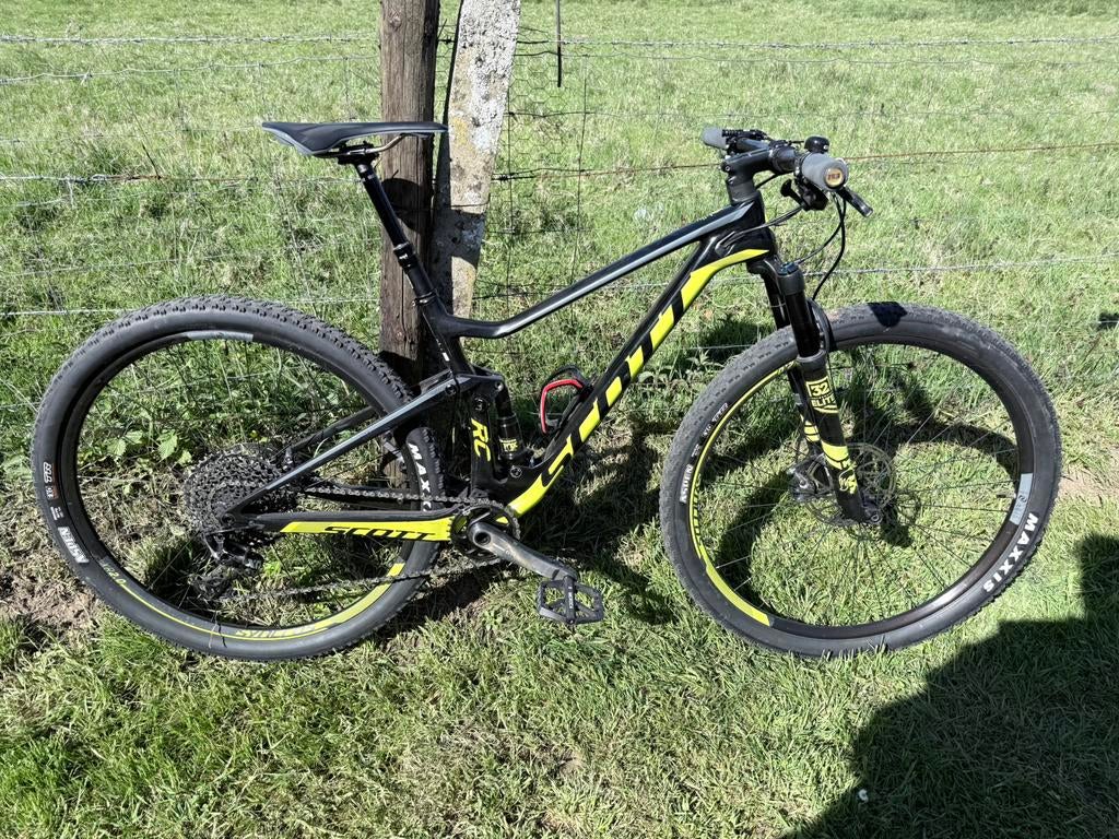 Scott spark rc 900 pro 29 carbone, Fietsen en Brommers, Fietsen | Mountainbikes en ATB, Ophalen, Zo goed als nieuw