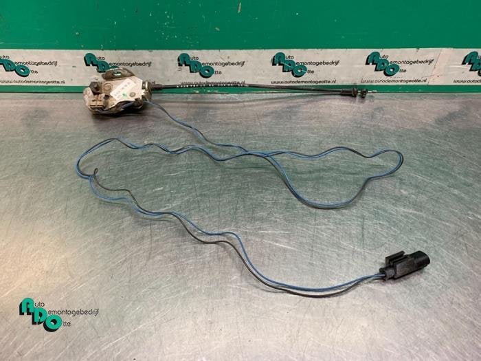 Mécanique de verrouillage portière arrière camionnette d', 3 mois de garantie, Utilisé, -, -