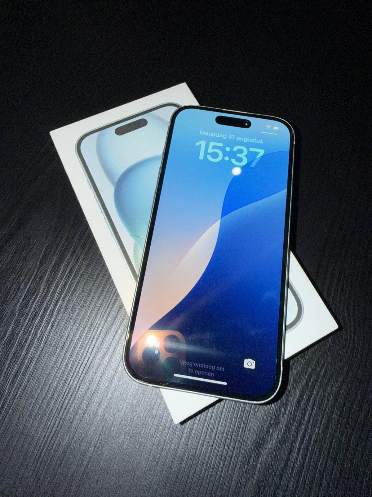 IPHONE 15 128GB BLUE MET DOOS, Télécoms, Téléphonie mobile | Accessoires & Pièces, Enlèvement, Comme neuf