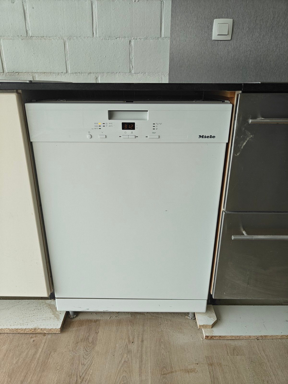 Miele vaatwasser vrijstaand, Elektronische apparatuur, Ophalen, Gebruikt, Minder dan 85 cm, Eco programma