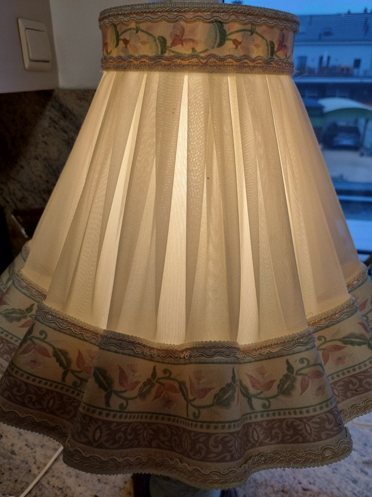 Ventage Limoges  Franse  Porseleinen lamp, Ophalen