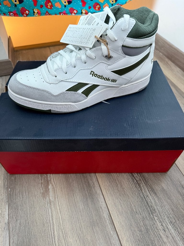 Reebok BB 4000 Basketbal, Sport en Fitness, Loopsport en Atletiek, Ophalen of Verzenden, Nieuw, Reebok