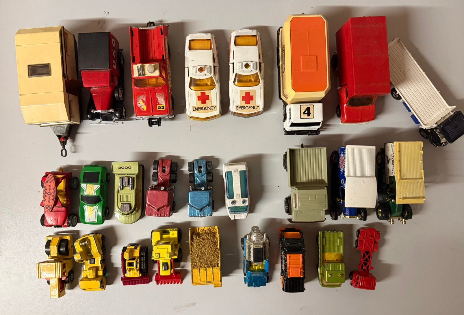 Boîte d'allumettes vintage 26, Enlèvement ou Envoi, Utilisé, Voiture, Matchbox