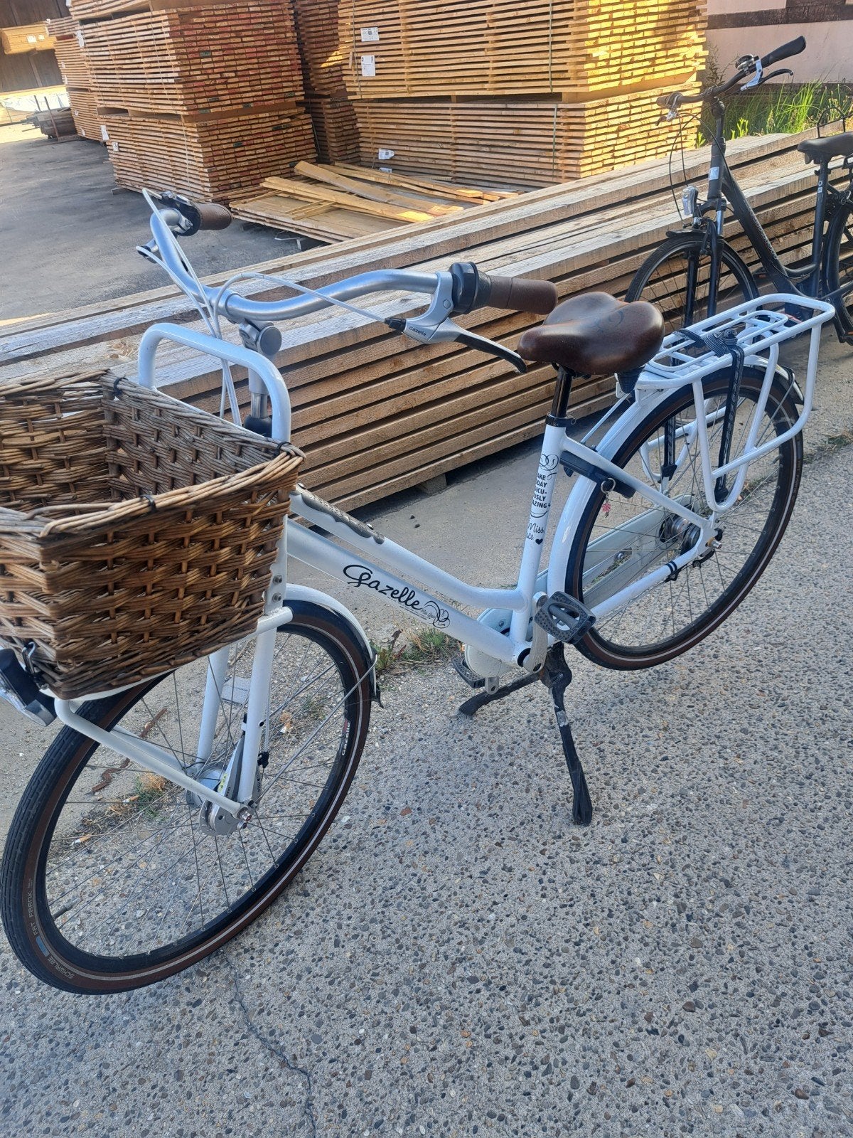 Damesfiets (school fiets), Ophalen